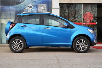 实拍入门级时尚SUV 江淮瑞风S2mini