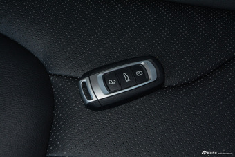 2017款吉利帝豪1.5L手动三厢百万款时尚型