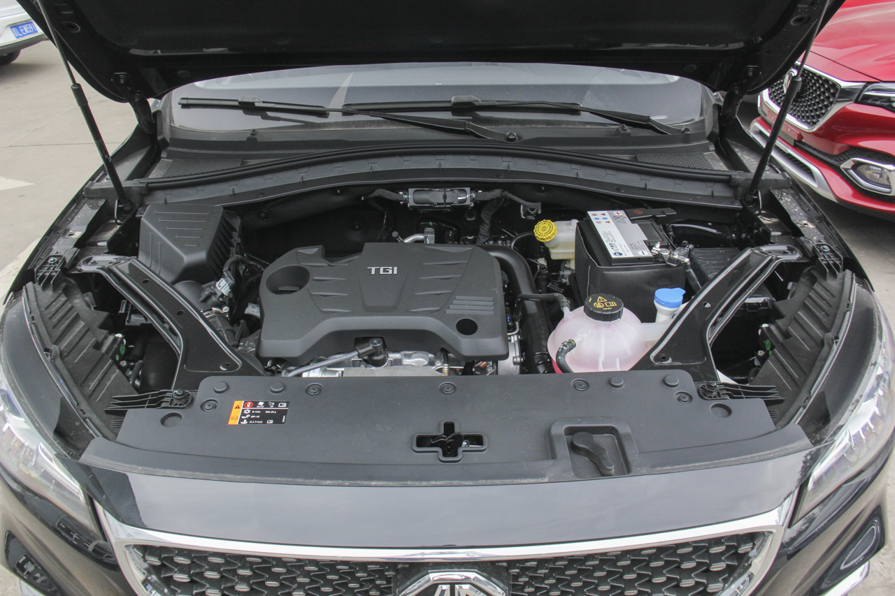 2018款名爵HS 1.5T自动两驱20T荷尔蒙劲情版 