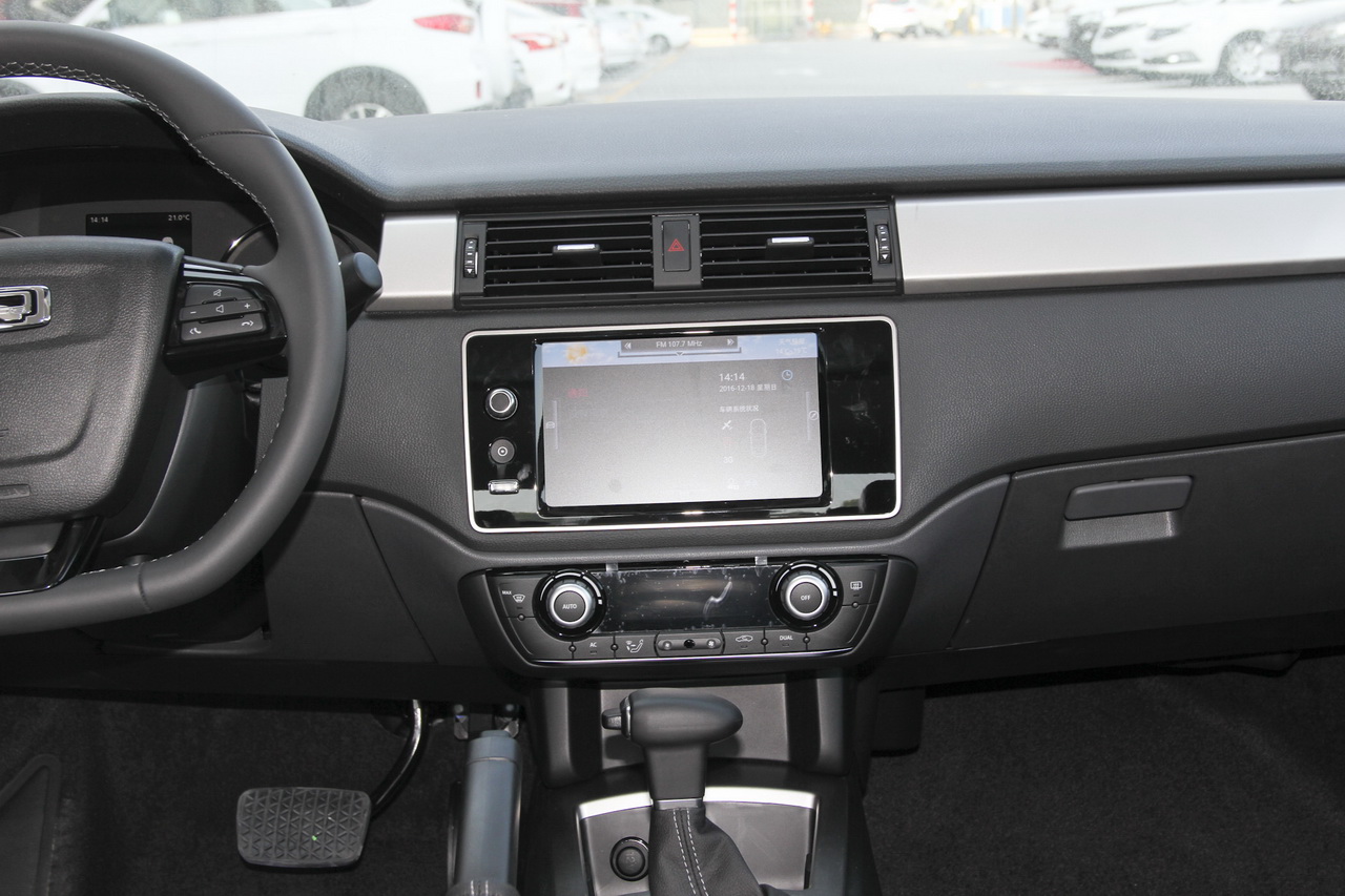 2016款观致3三厢1.6L自动致悦型