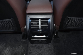 2019款宝马X4 2.0T自动xDrive25i M运动套装