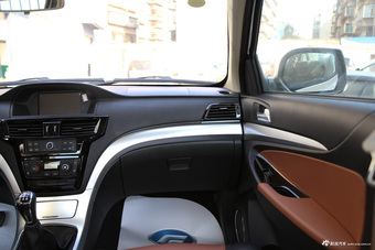 2015款雄师F22 1.9T手动两驱柴油标准型