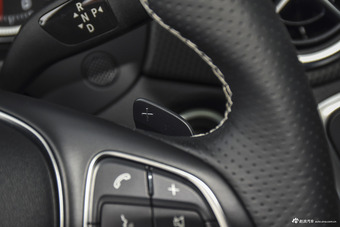 2017款奔驰GLA级 GLA200 1.6T自动时尚型