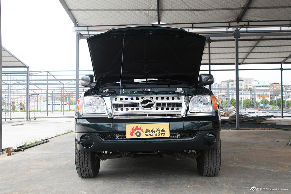 2017款小老虎2.8T手动柴油国V标准型中双排CA4D28C5-1B