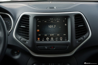 2017款自由光2.4L自动卓越版