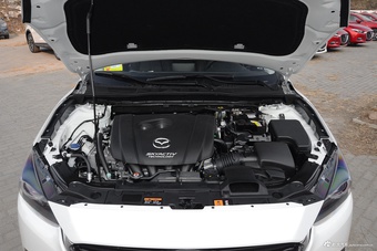 2017款马自达3昂克赛拉 三厢 2.0L 自动尊贵型