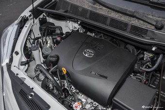 2017款塞纳 3.5L自动两驱LE加版