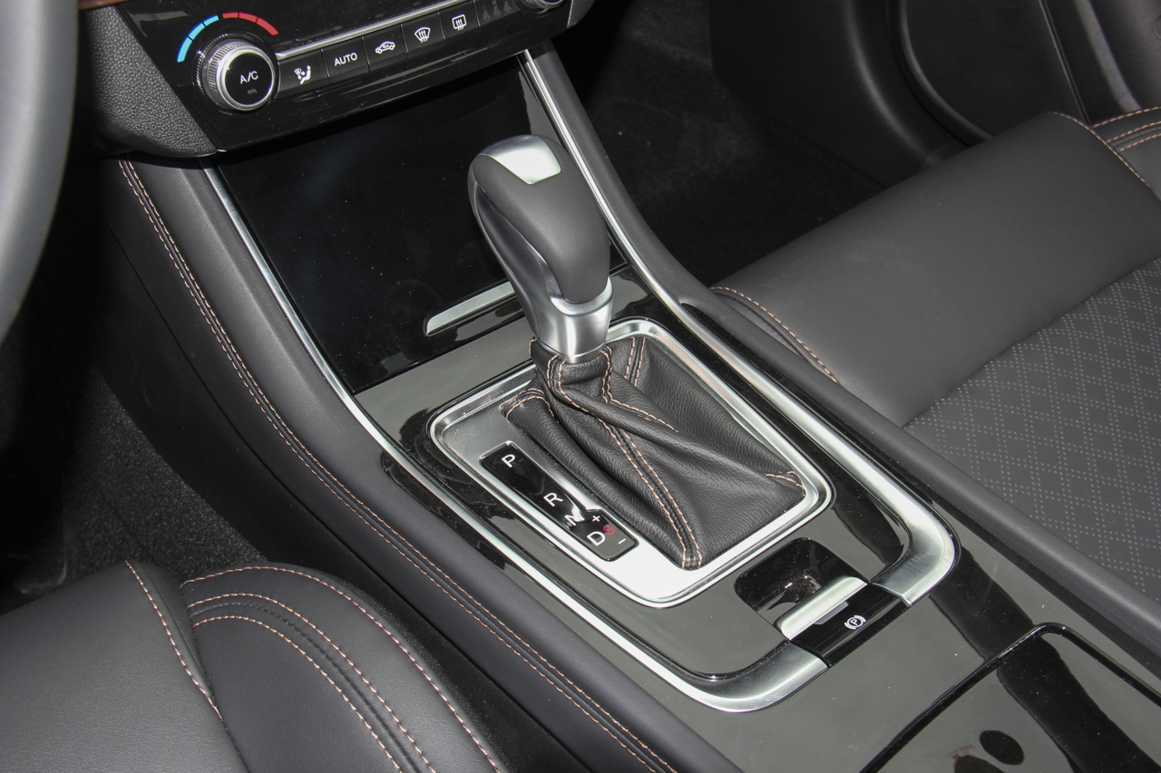 2018款逸动XT 1.6L自动领潮型GDI