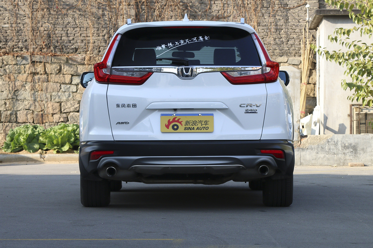 2017款CR-V 1.5T 240TURBO自动四驱尊耀版