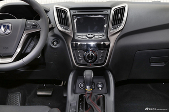 2016款长安CS75 1.8T自动精英型国5