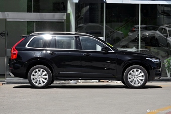 2018款沃尔沃XC90升级版 2.0T自动 T6智逸版
