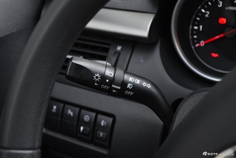 2018款奔腾X80 2.0L自动20周年纪念版