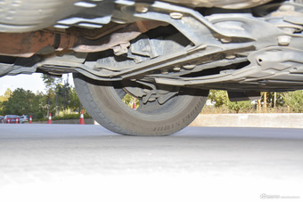 2016款科雷嘉2.0L自动四驱至尊版