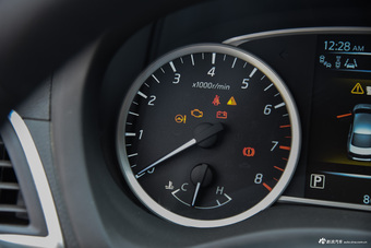 2016款轩逸1.8L自动XV智尊版