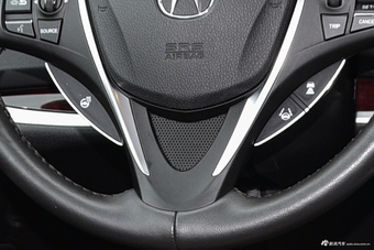 2015款讴歌TLX 2.4L自动豪华版