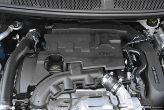 2017款标致5008 1.6T自动350THP精英版7座