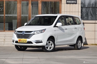 2017款伽途im6 1.5L手动智臻型 白