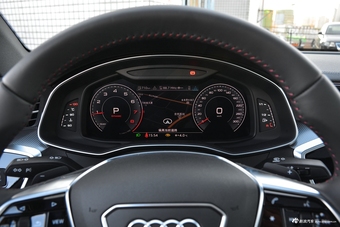 2019款奥迪A6L 45TFSI quattro 豪华致雅版