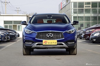 2017款英菲尼迪QX30 2.0T自动四驱运动版