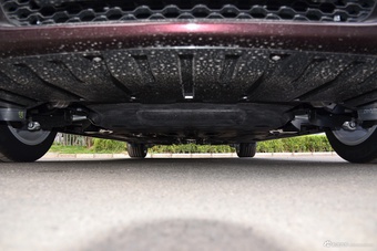 2017款捷豹XFL 2.0T自动240PS尊享版