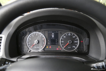 2016款野马T70升级版1.5T手动领先型