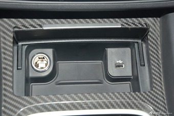 2017上汽大通D90 2.0T手动两驱火星