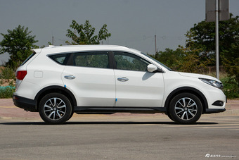 2016款风光580 1.5T自动豪华型