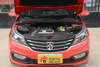 2017款宝骏310 1.5L手动豪华型