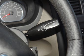 2016款五菱荣光V 1.2L手动实用型