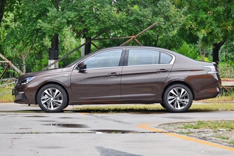 2019款标致408 1.6T自动至尊版350THP