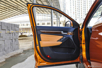 2016款北汽威旺S50 1.5T手动欢动版超越型