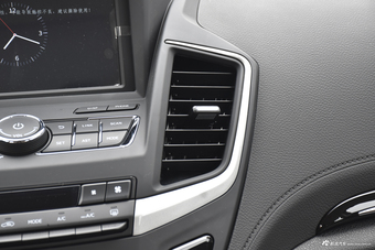 2018款东风风神AX7 1.6T自动豪华型