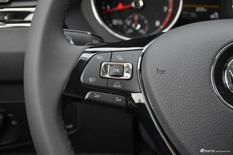 2018款途观L 2.0T自动两驱豪华版330TSI