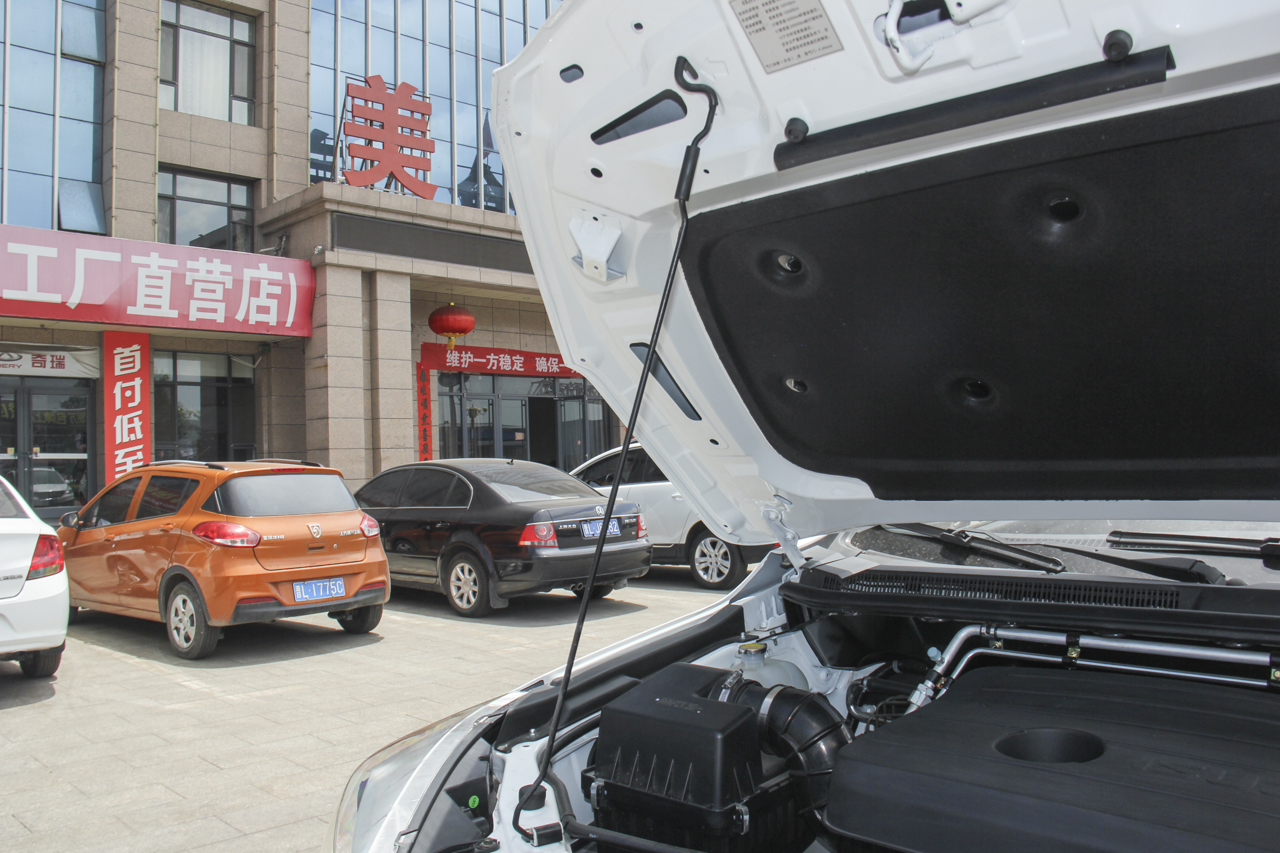 2018款庆铃TAGA 3.0T手动四驱豪华版