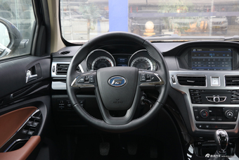 2017款揽福1.9T手动柴油两驱豪华版7座