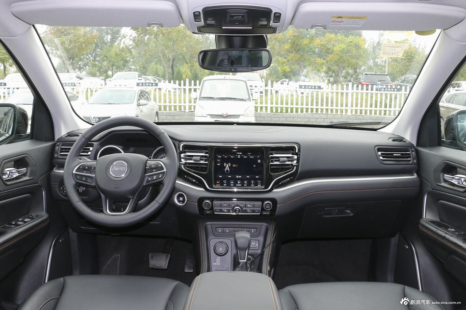 2018款大指挥官2.0T自动四驱耀享版