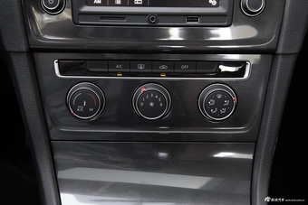 2017款高尔夫1.4T自动舒适百万辆纪念版230TSI