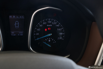 2018款领主2.5T手动柴油大双两驱豪华型