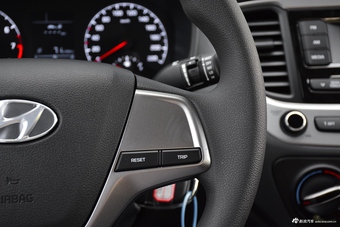 2016款悦纳1.4L手动青春版GS