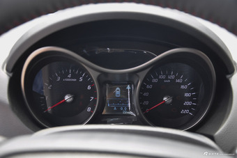 2017款海马S5强动力版1.5T手动豪华型