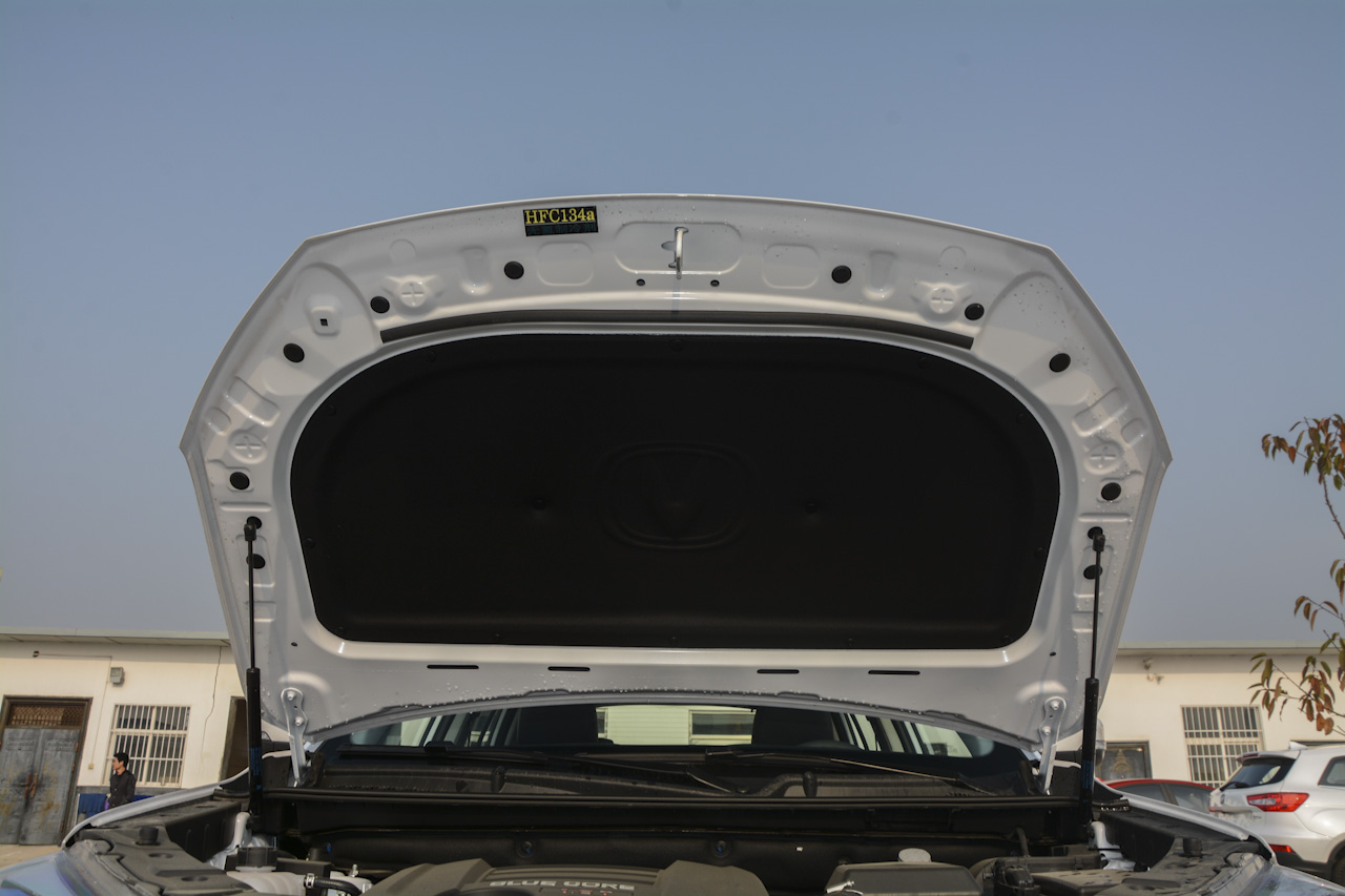 2017款CS75尚酷版1.8T自动四驱精英型