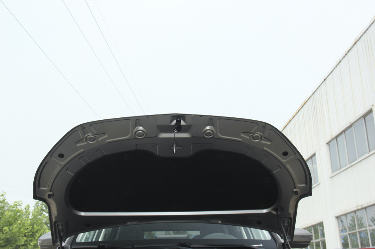 2018款宝骏530 1.5T手动尊贵型