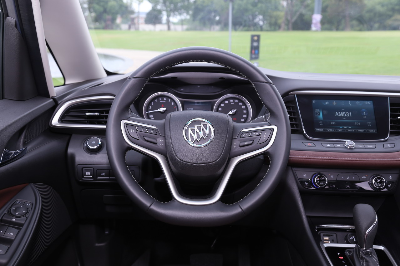 2018款别克GL6 1.3T自动18T尊贵型6座