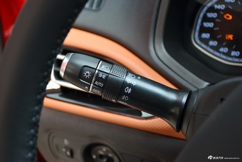 2016款瑞虎7 1.5T自动耀领版