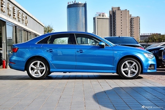 2018款奥迪A3 30周年型1.4T自动Limousine 35 TFSI时尚型