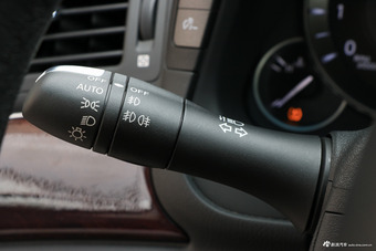 2017款英菲尼迪Q70L 2.5L自动豪华版