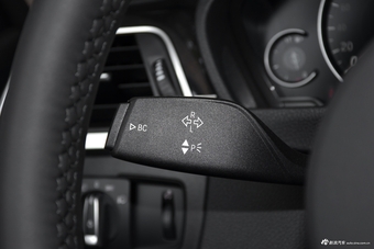 2018款宝马3系2.0T自动320Li 领先型M运动套装