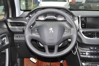 2016款标致2008 1.2THP 自动时尚版