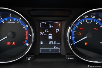 2016款风行SX6 1.6L CVT尊享型(灰色)