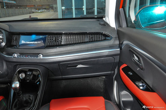 2017款哈弗H2s 1.5T手动精英型 蓝标